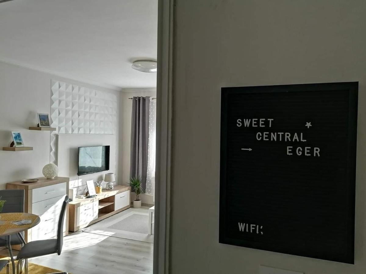 Sweet Central Apartment ,In The City Center Eger Eksteriør billede